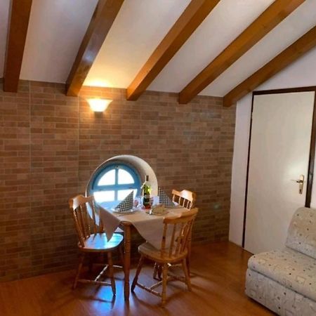 Lovely Studio Apartments Mali Raj 弗尔萨尔 外观 照片