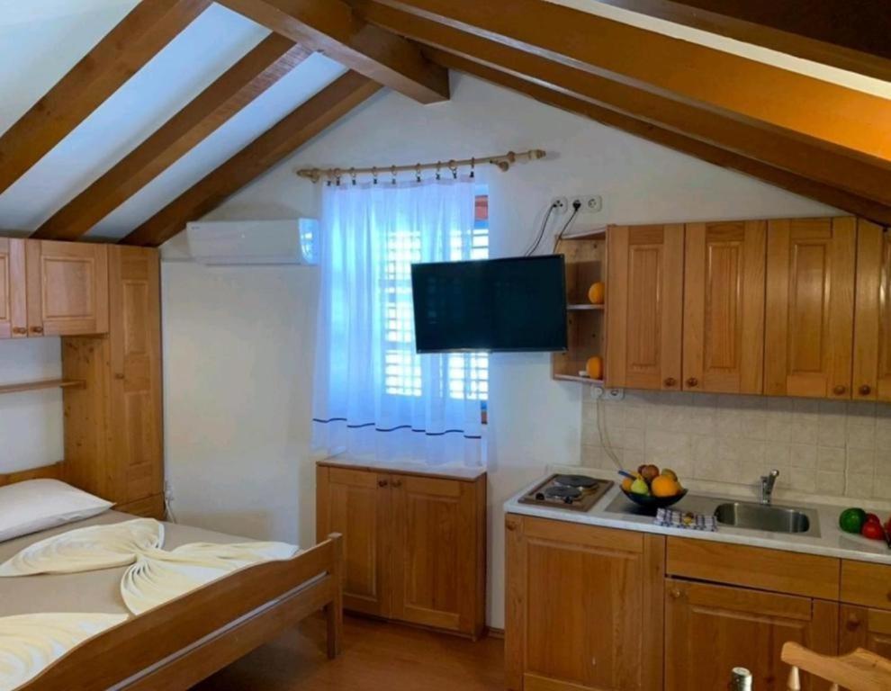 Lovely Studio Apartments Mali Raj 弗尔萨尔 外观 照片