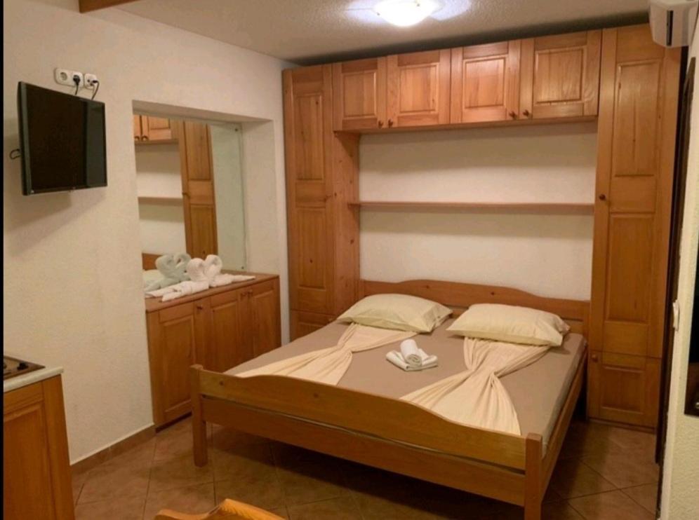 Lovely Studio Apartments Mali Raj 弗尔萨尔 外观 照片